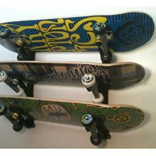 Organize with Style: Ski Snowboard Skateboard Wall Rack – 6-Pair Capacity
