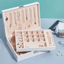 Leaf Pattern Leather Exquisite Craft Jewelry Box