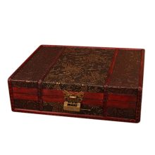 Vintage Wooden Jewelry Storage Box – Classic Style with Metal Lock