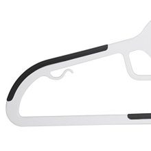 Finnhomy Heavy Duty 50 Pack Plastic Hangers