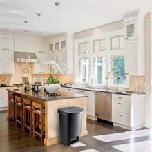 Rubbermaid Step-On Trash Can, 13 Gallon – Hands-Free, Durable, Ideal for Home & Kitchen
