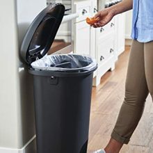 Rubbermaid Step-On Trash Can, 13 Gallon – Hands-Free, Durable, Ideal for Home & Kitchen