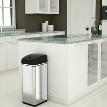 13 Gallon Pet-Proof Sensor Trash Can - Keep Your Kitchen Clean and Odor-Free!