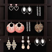 Lockable Jewelry Cabinet Jewelry Armoire with Mirror