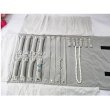 Compact Velvet Travel Jewelry Organizer – Multi-Function Jewelry Roll for Necklaces, Rings & Earrings