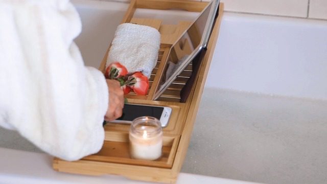 Bamboo Bathtub Tray - Perfect Expandable Bathtub Caddy