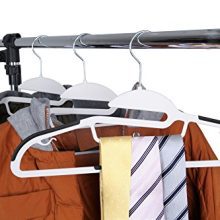 Finnhomy Heavy Duty 50 Pack Plastic Hangers