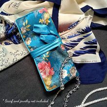 L & Z Jewelry Roll Bag – Elegant Travel Jewelry Organizer for Women in Refreshing Azure Blue