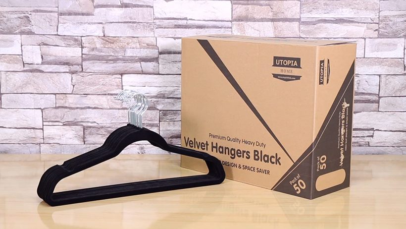 Premium Non Slip Velvet Hangers 360-degree rotatable Hook