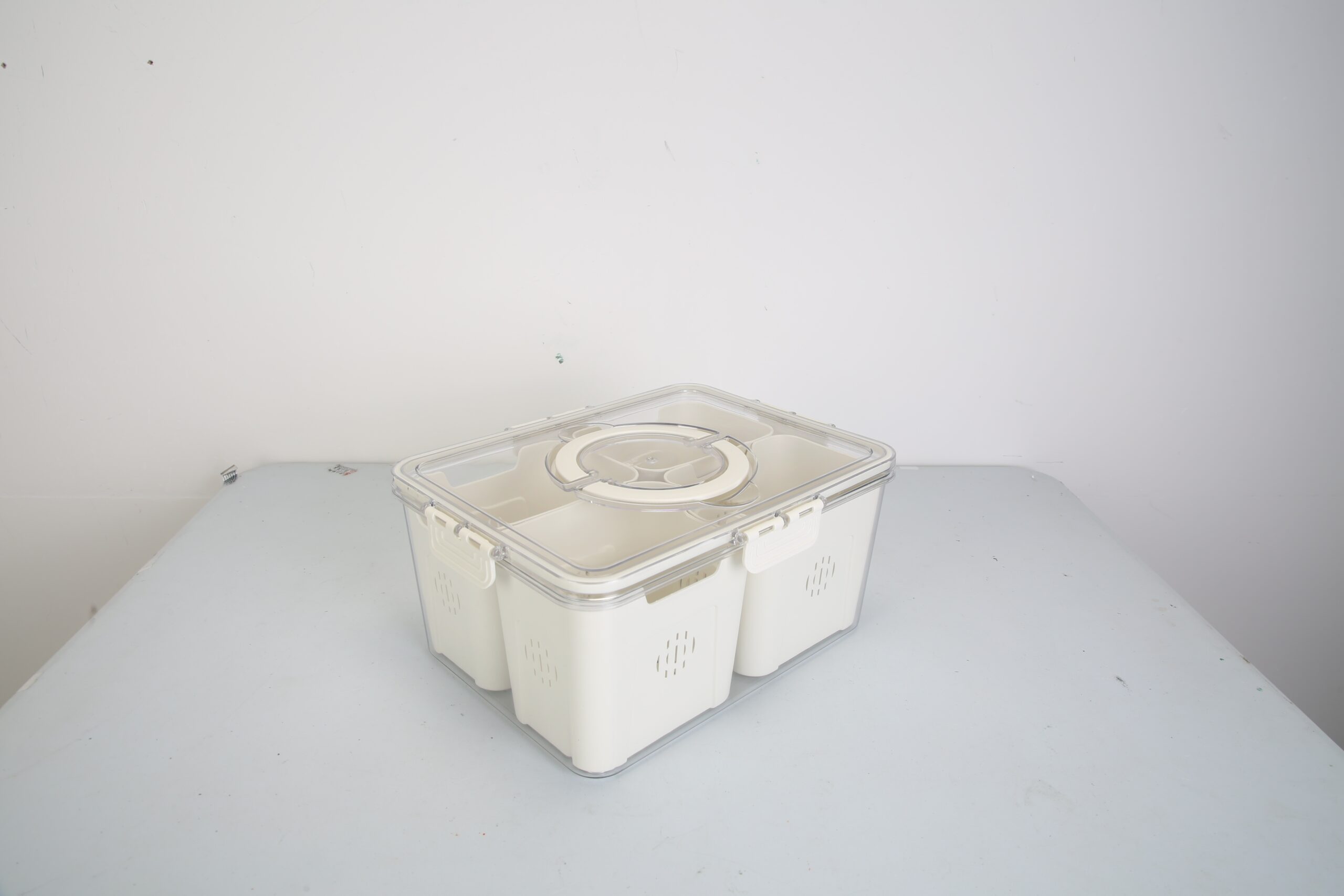 2-Pack Airtight Produce Storage Containers with 8 Removable Colanders (Fridge & Picnic Food Organizers) gallery view 3