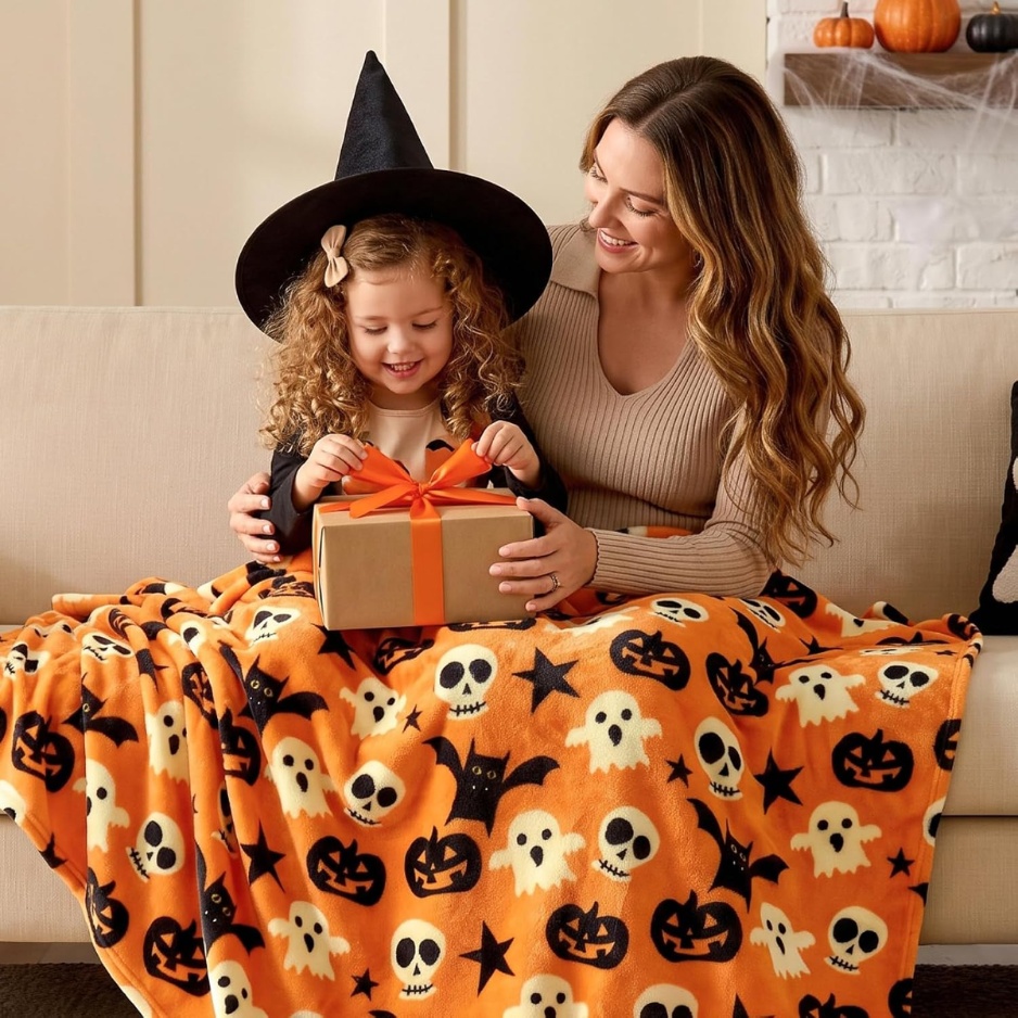 Halloween Plush Throw Blanket (50" × 60" Cozy Flannel Fleece Blanket with Ghosts, Pumpkins, Skulls & Bats, Spooky Orange Autumn Sofa & Bed Decor) gallery view 5