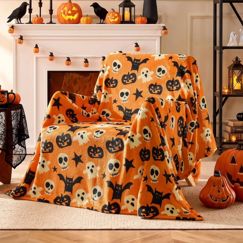Halloween Plush Throw Blanket (50" × 60" Cozy Flannel Fleece Blanket with Ghosts, Pumpkins, Skulls & Bats, Spooky Orange Autumn Sofa & Bed Decor)